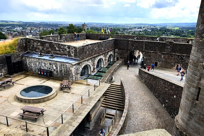 Wallace monument, Stirling Castle, Linlithgow Palace Private Tour - Timing, pacing, and walking: what to expect during the 8 hours